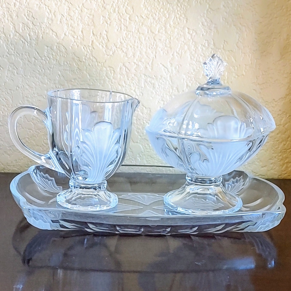 Elegant Mikasa Glass Creamer and Sugar Bowl Set with Tray, very good condition.